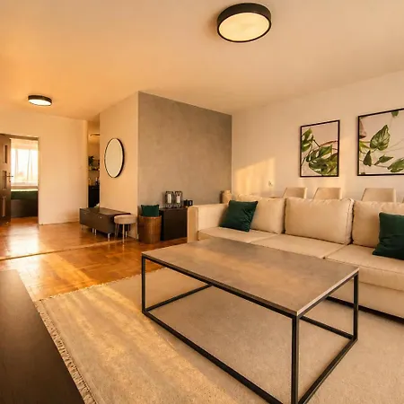 شقة Stylish I Quiet Area I Beautiful View I Fully Equipped Kitchen - Thermomix & Coffee Machine