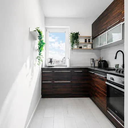 Stylish I Quiet Area I Beautiful View I Fully Equipped Kitchen - Thermomix & Coffee Machine شقة *