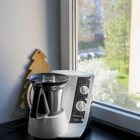 شقة Stylish I Quiet Area I Beautiful View I Fully Equipped Kitchen - Thermomix & Coffee Machine غدانسك