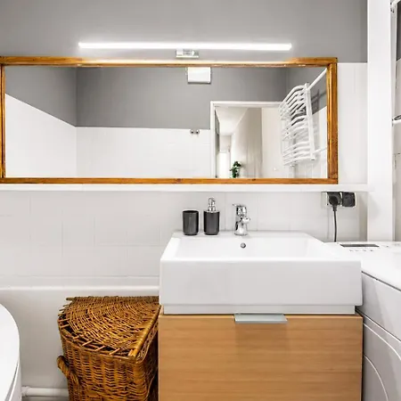 Stylish I Quiet Area I Beautiful View I Fully Equipped Kitchen - Thermomix & Coffee Machine