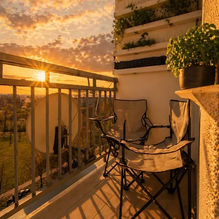 Stylish I Quiet Area I Beautiful View I Fully Equipped Kitchen - Thermomix & Coffee Machine غدانسك