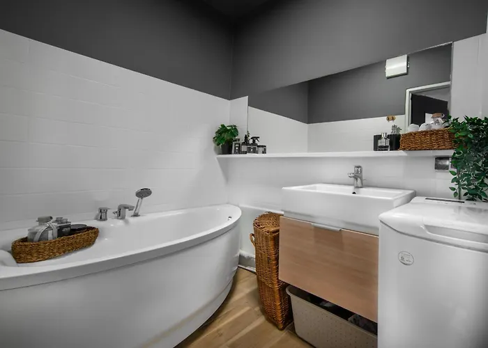 Private Nest With Gren Park View With Carpark Apartament